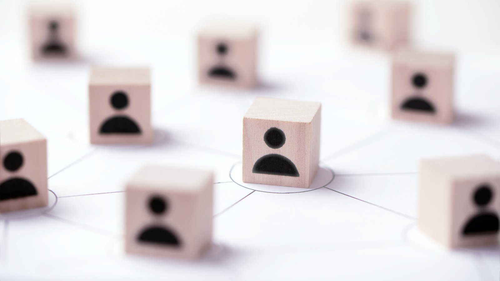 MIT MIXPOST SOCIAL MEDIA PLANEN, VER&Ouml;FFENTLICHEN UND STEUERN